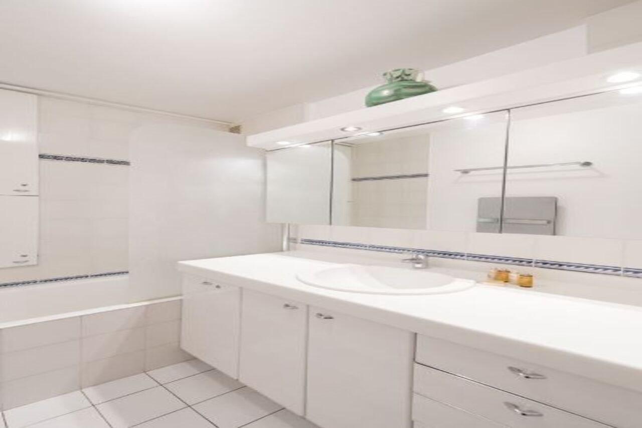 Veeve - Apartment Near Pont De Grenelle Paris Luaran gambar